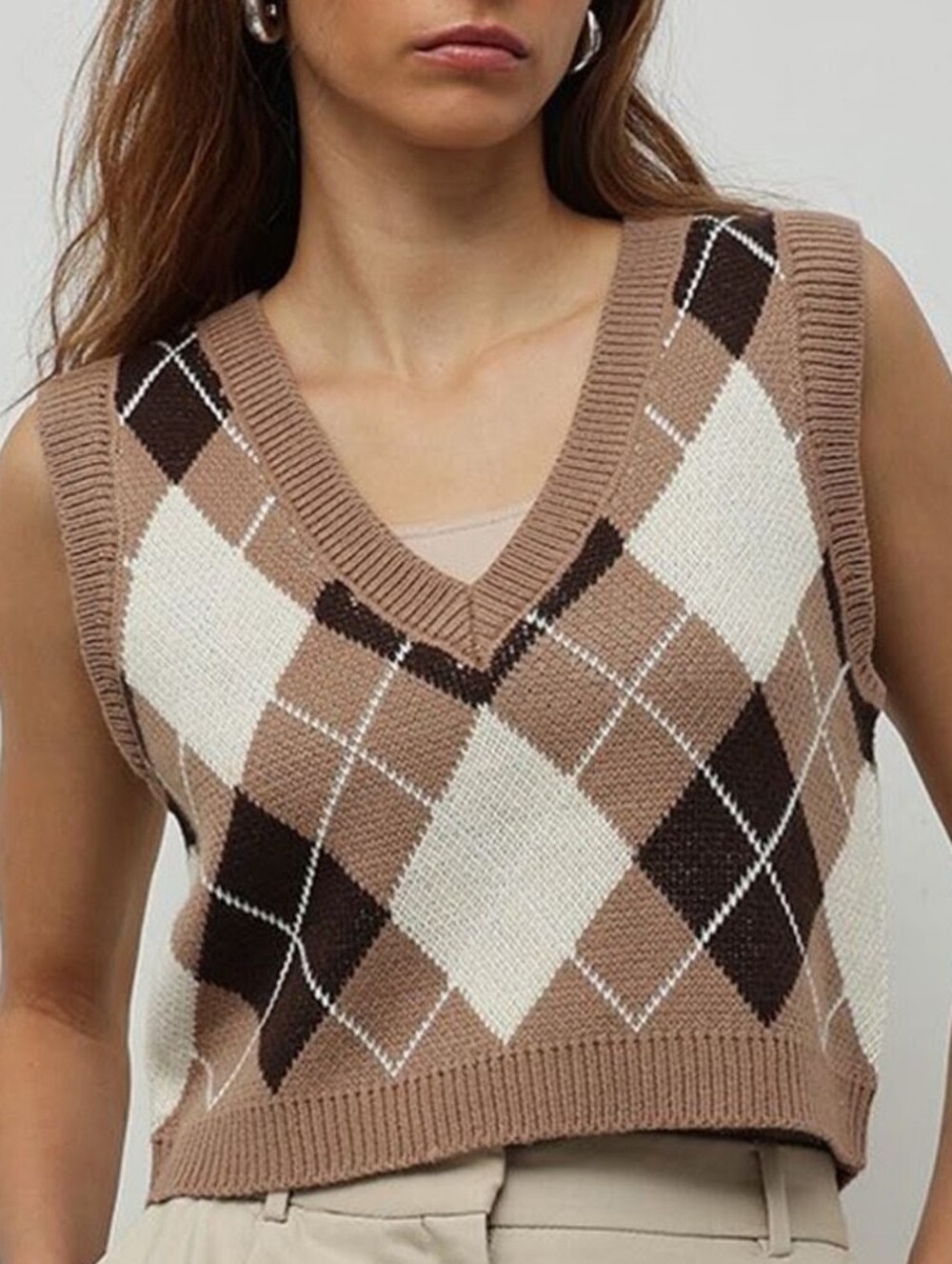 Garage Argyle Knit V-Neck Cropped Sweater Vest in Taupe Brown Size Small